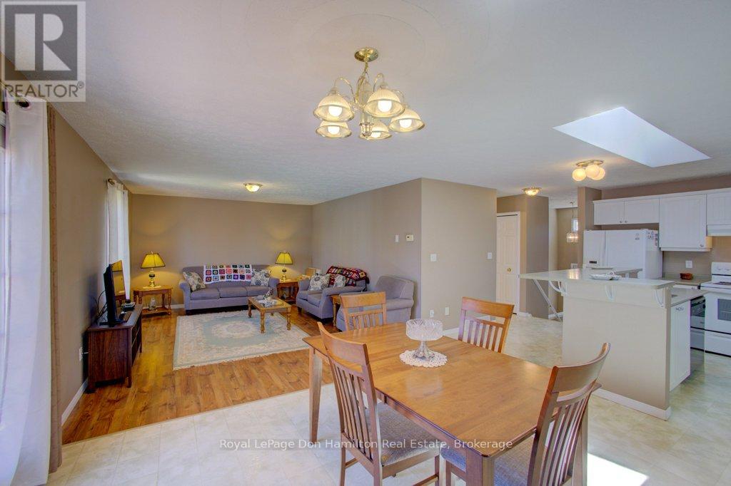 725 Kincaid Street, North Perth, Ontario  N4W 3T5 - Photo 6 - X12139326