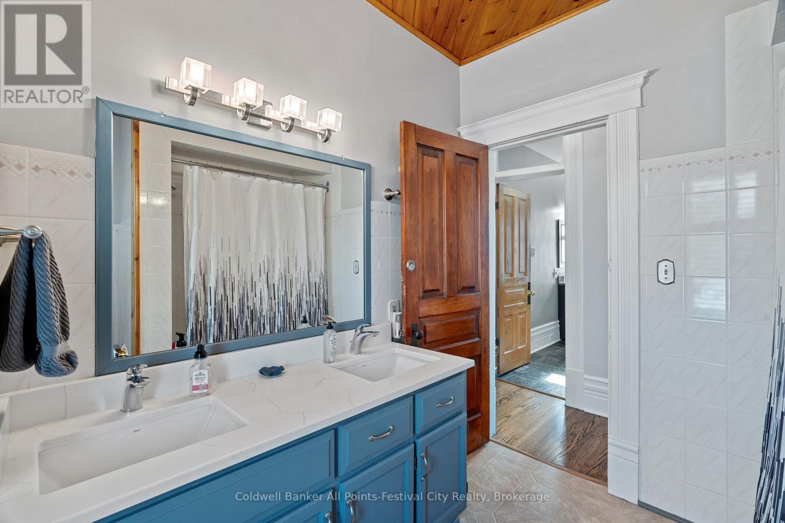 133 Nelson Street E, Goderich, Ontario  N7A 1S1 - Photo 34 - X12139411