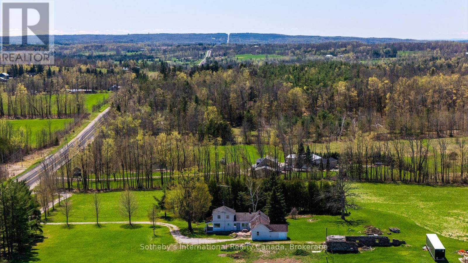 1614 Horseshoe Valley Road E, Oro-Medonte, Ontario  L0K 1E0 - Photo 17 - S12139584