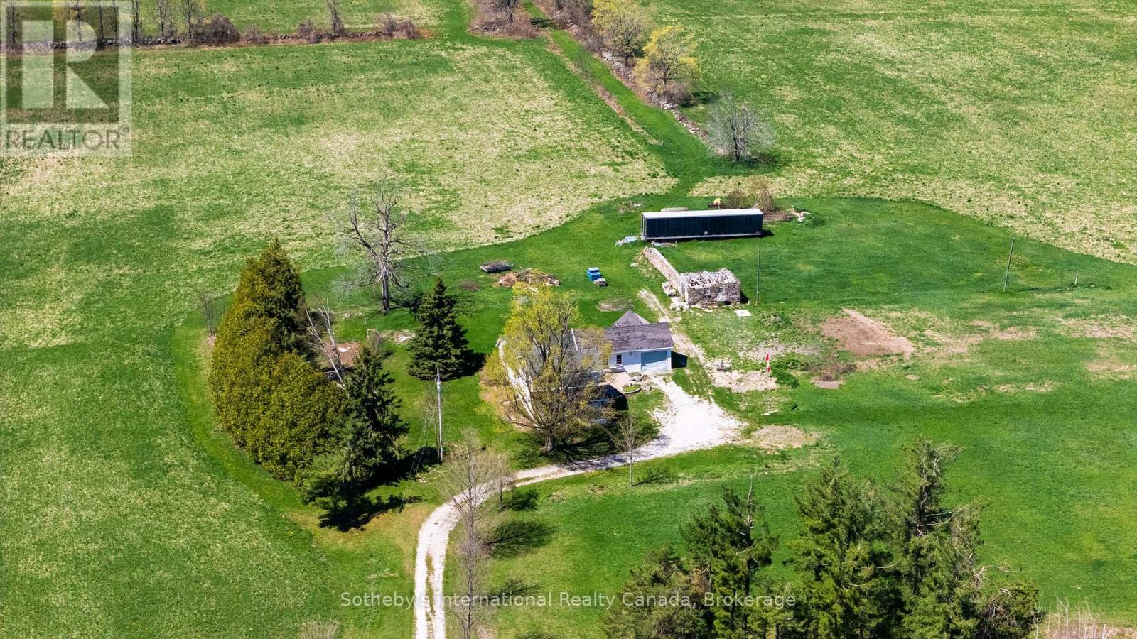 1614 Horseshoe Valley Road E, Oro-Medonte, Ontario  L0K 1E0 - Photo 7 - S12139584