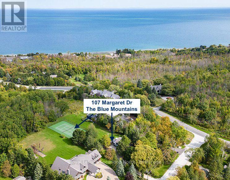 107 Margaret Drive, Blue Mountains, Ontario  L9Y 0T5 - Photo 2 - X12139690