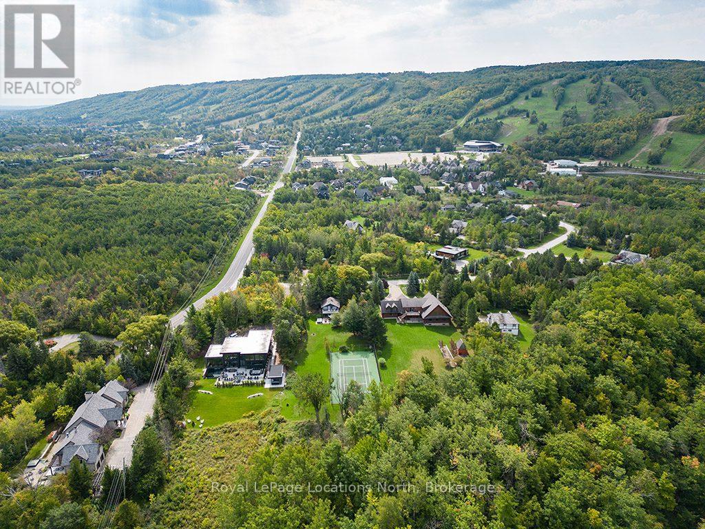 107 Margaret Drive, Blue Mountains, Ontario  L9Y 0T5 - Photo 3 - X12139690