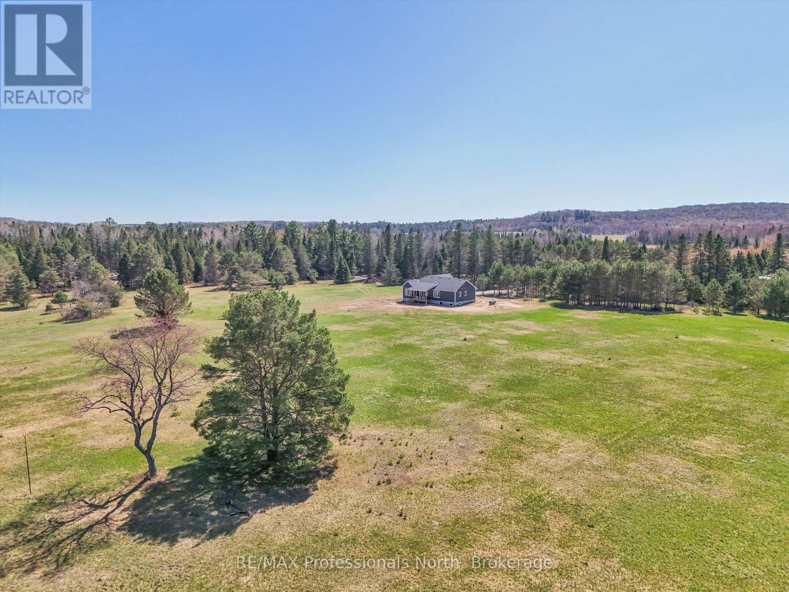 197 Etwell Road, Huntsville, Ontario  P1H 2J2 - Photo 46 - X12139983