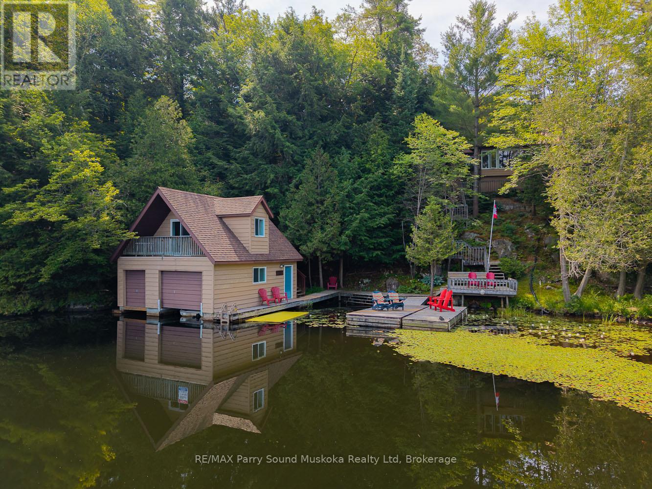 17 Tapatoo Trail, Seguin, Ontario  P2A 2W8 - Photo 1 - X12140157