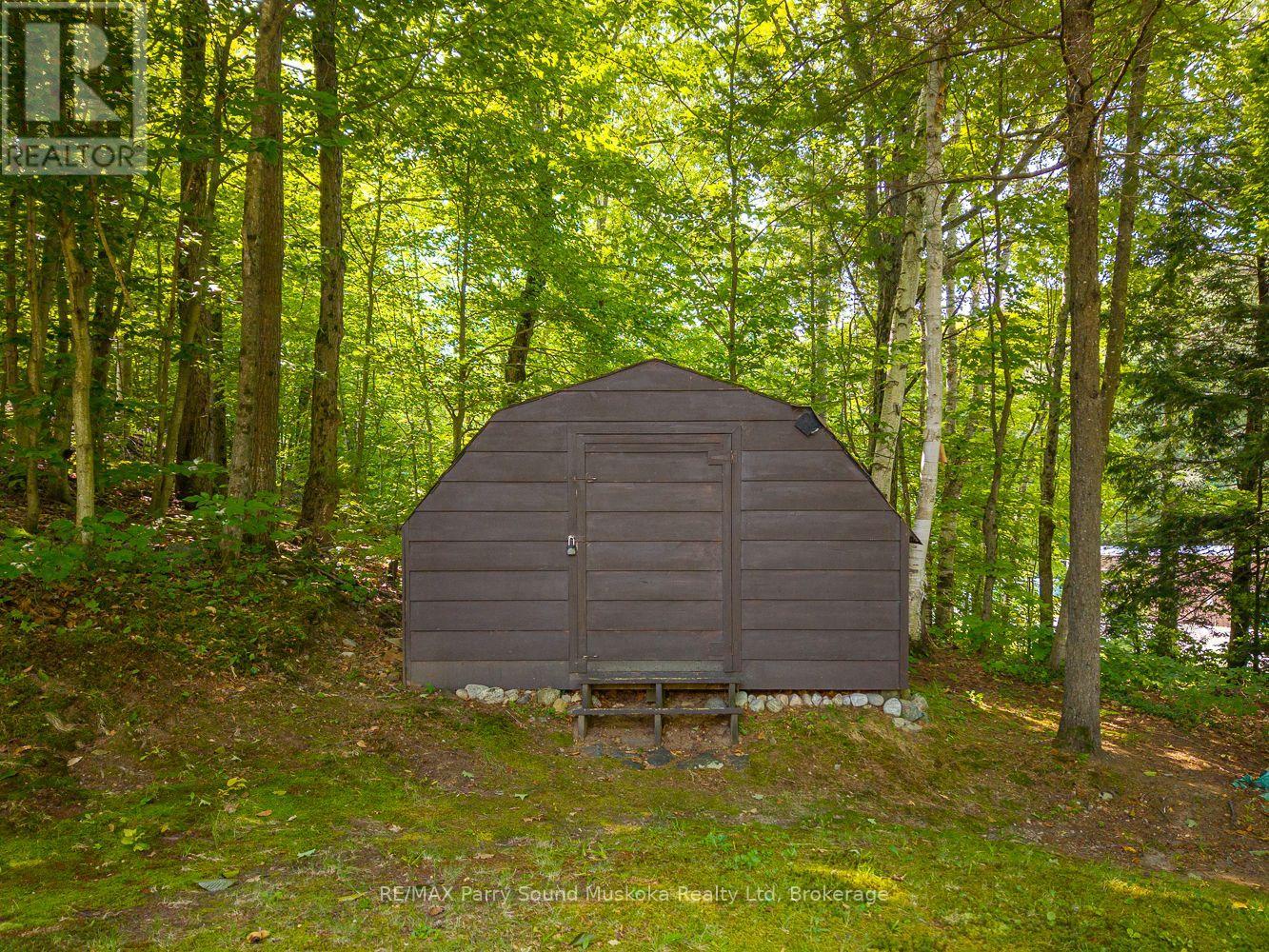 17 Tapatoo Trail, Seguin, Ontario  P2A 2W8 - Photo 45 - X12140157