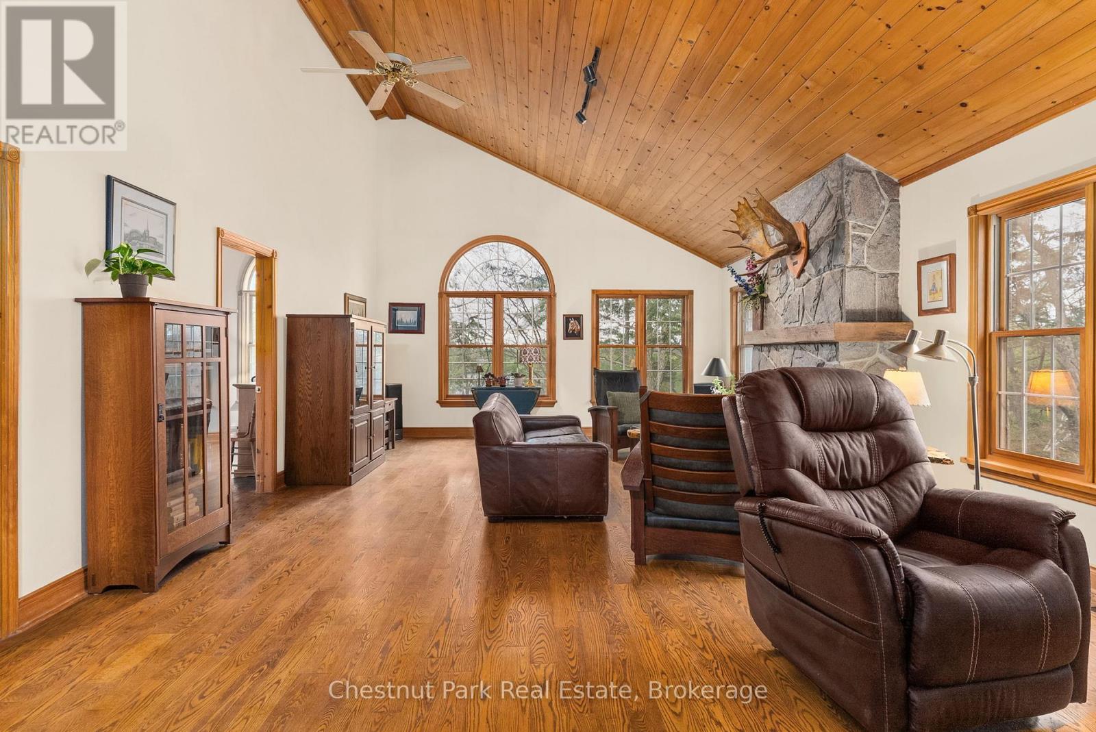1143 Leonard Lake 1 Road, Muskoka Lakes, Ontario  P1L 2G7 - Photo 15 - X12141007