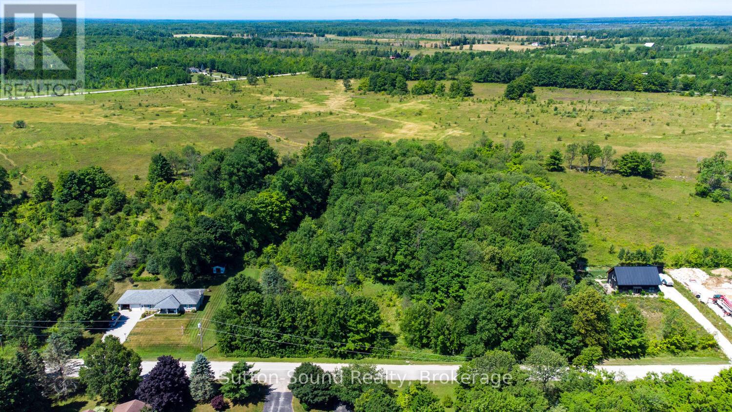 31 Everett Road, South Bruce Peninsula, Ontario  N0H 2T0 - Photo 19 - X12141235