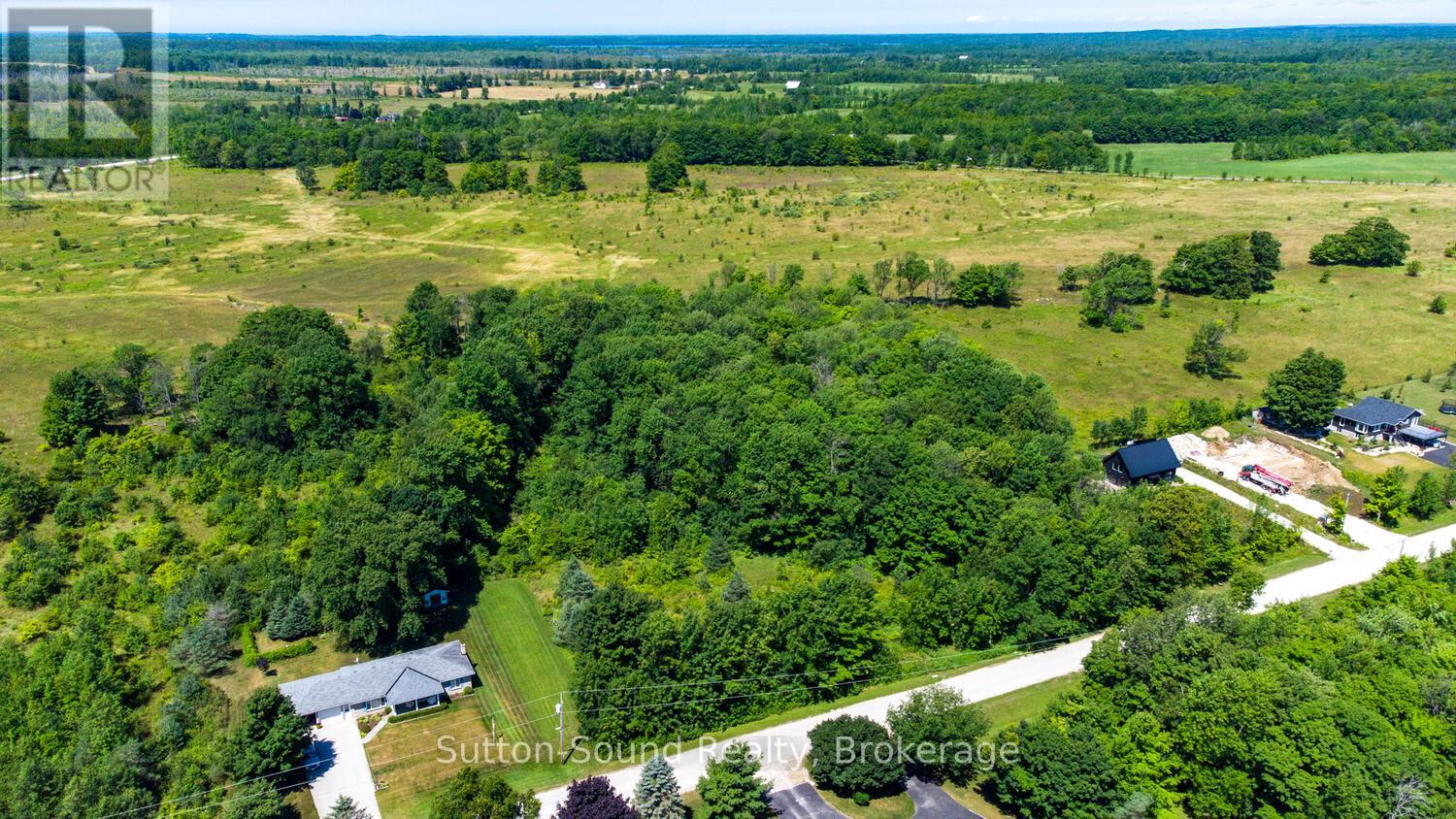 31 Everett Road, South Bruce Peninsula, Ontario  N0H 2T0 - Photo 20 - X12141235