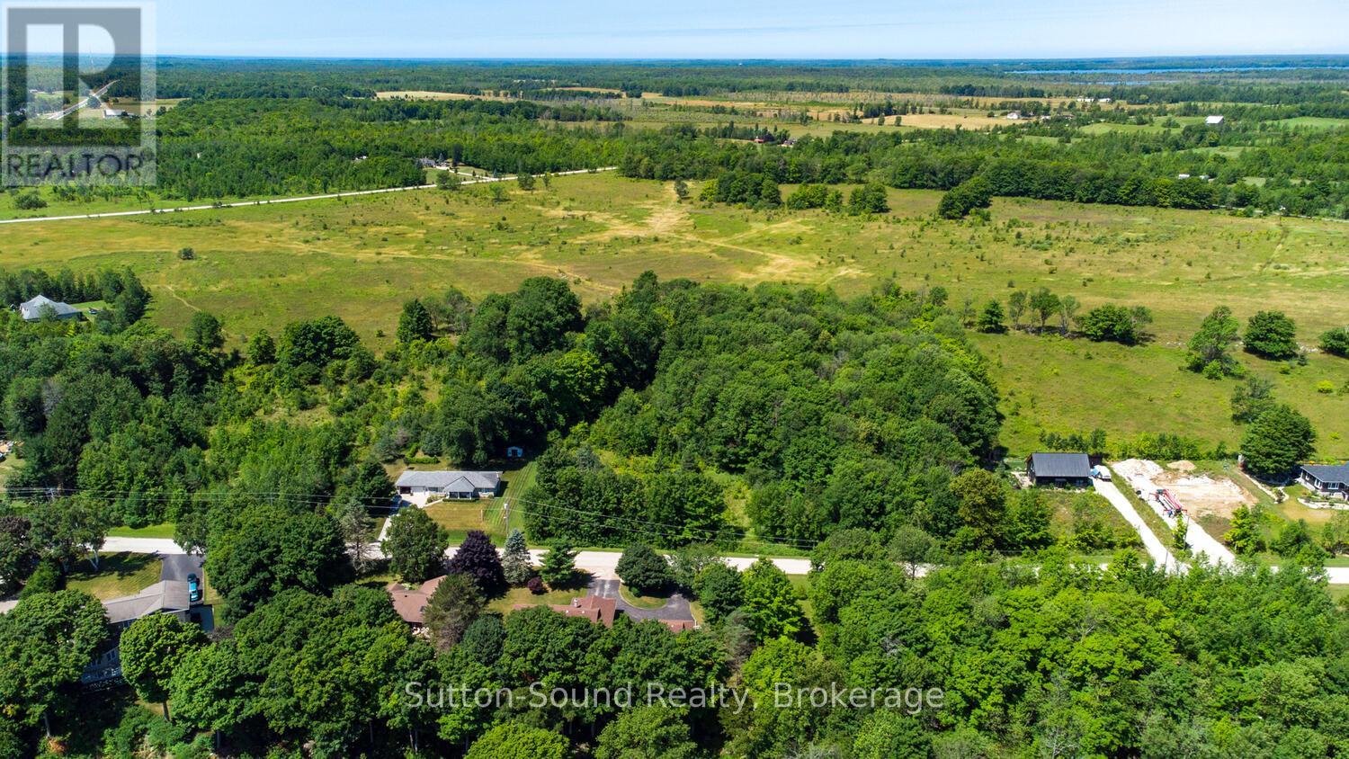 31 Everett Road, South Bruce Peninsula, Ontario  N0H 2T0 - Photo 34 - X12141235