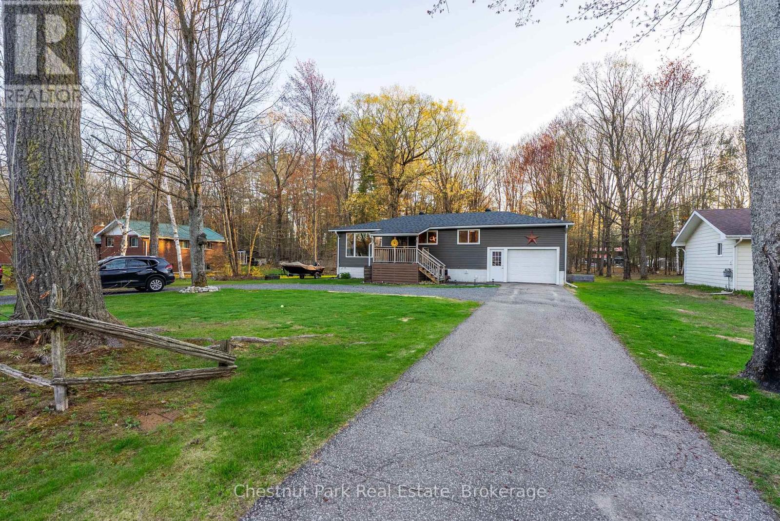 104 Bridgedale Road, Huntsville, Ontario  P0B 1L0 - Photo 8 - X12142771