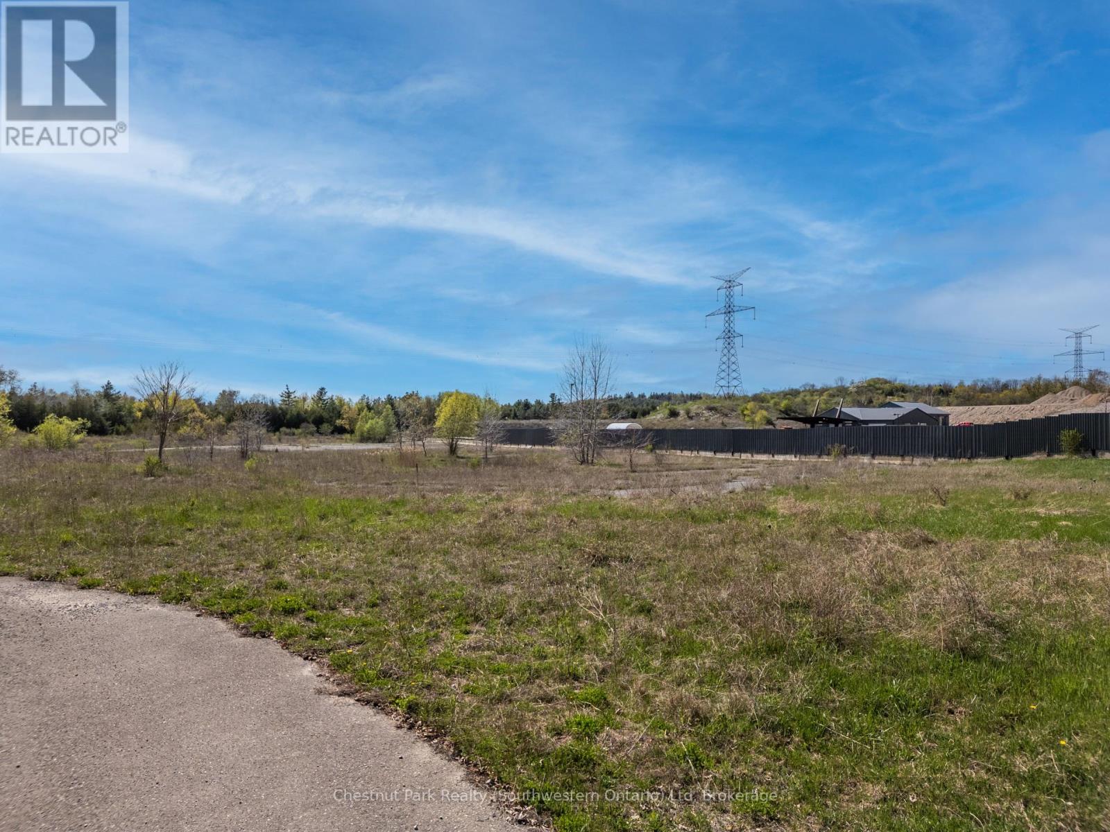 3996 Concession 7 Road, Puslinch, Ontario  N0B 2J0 - Photo 16 - X12143246