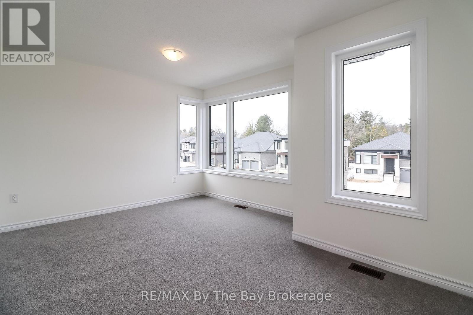 151 Rosanne Circle, Wasaga Beach, Ontario  L9Z 0N1 - Photo 44 - S12143616