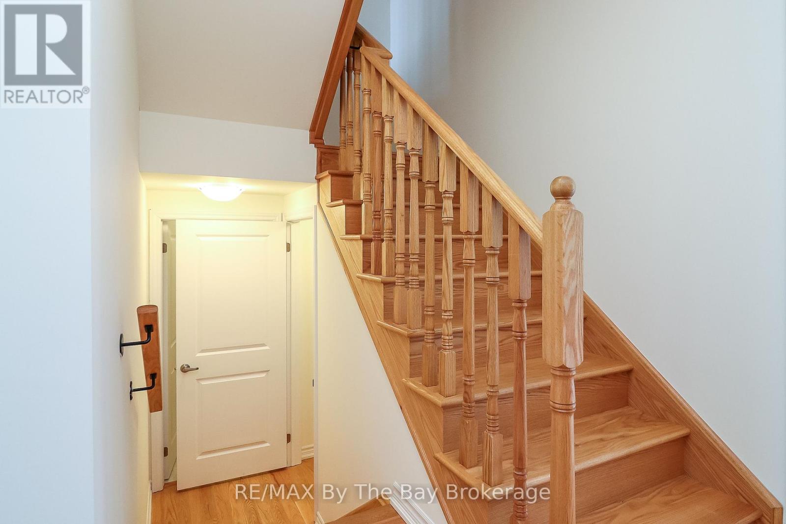 151 Rosanne Circle, Wasaga Beach, Ontario  L9Z 0N1 - Photo 46 - S12143616