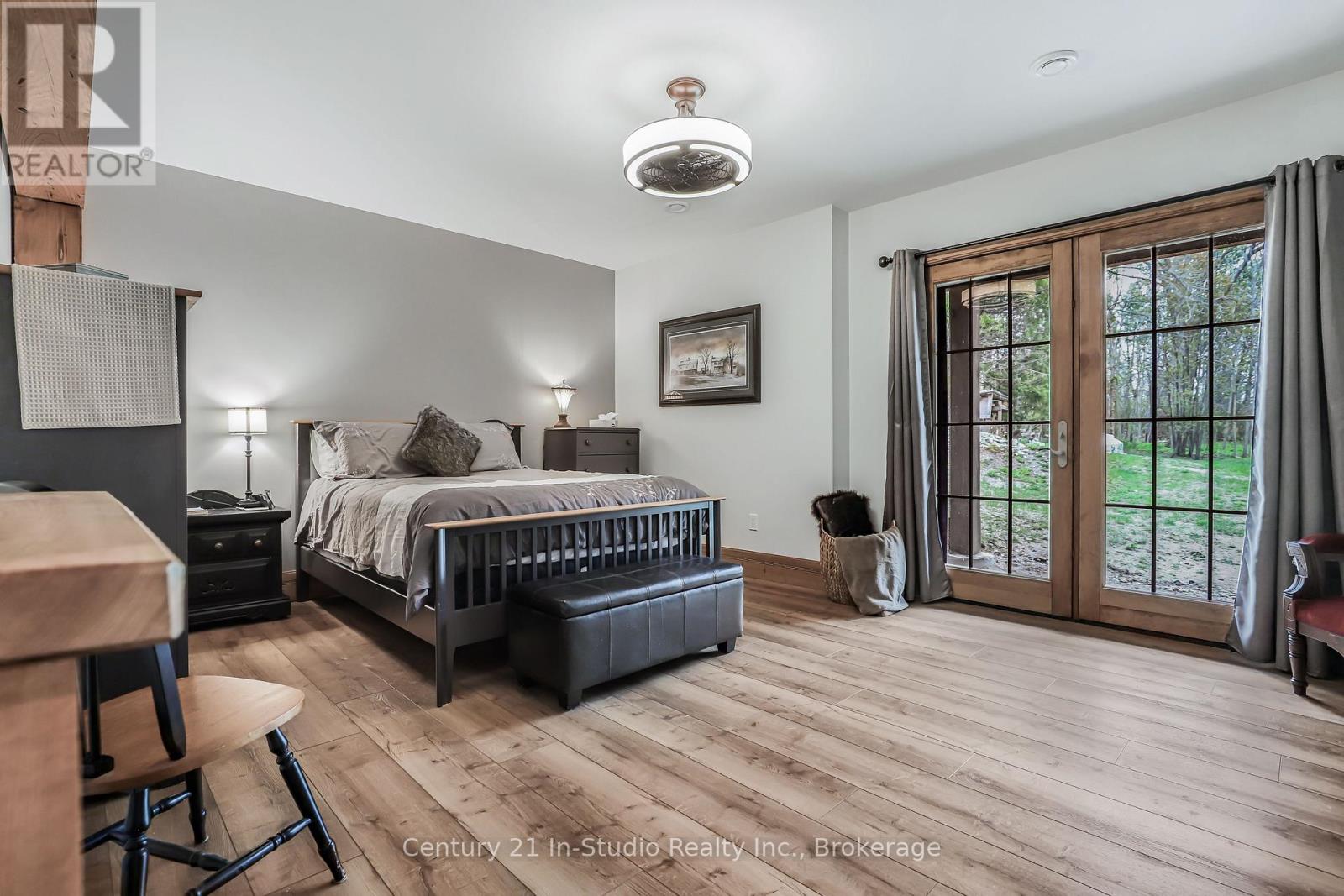 166 Clarendon Street, Saugeen Shores, Ontario  N0H 2L0 - Photo 45 - X12143608