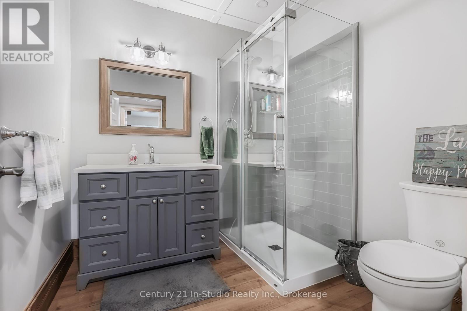 166 Clarendon Street, Saugeen Shores, Ontario  N0H 2L0 - Photo 46 - X12143608