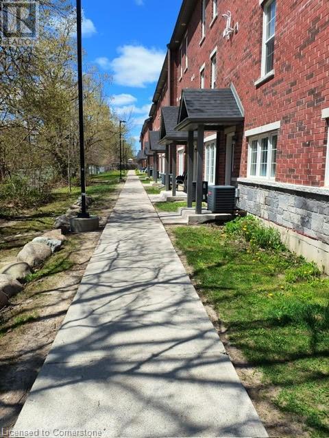 242 Penetanguishene Road Unit# 15, Barrie, Ontario  L4M 7C2 - Photo 3 - 40720885