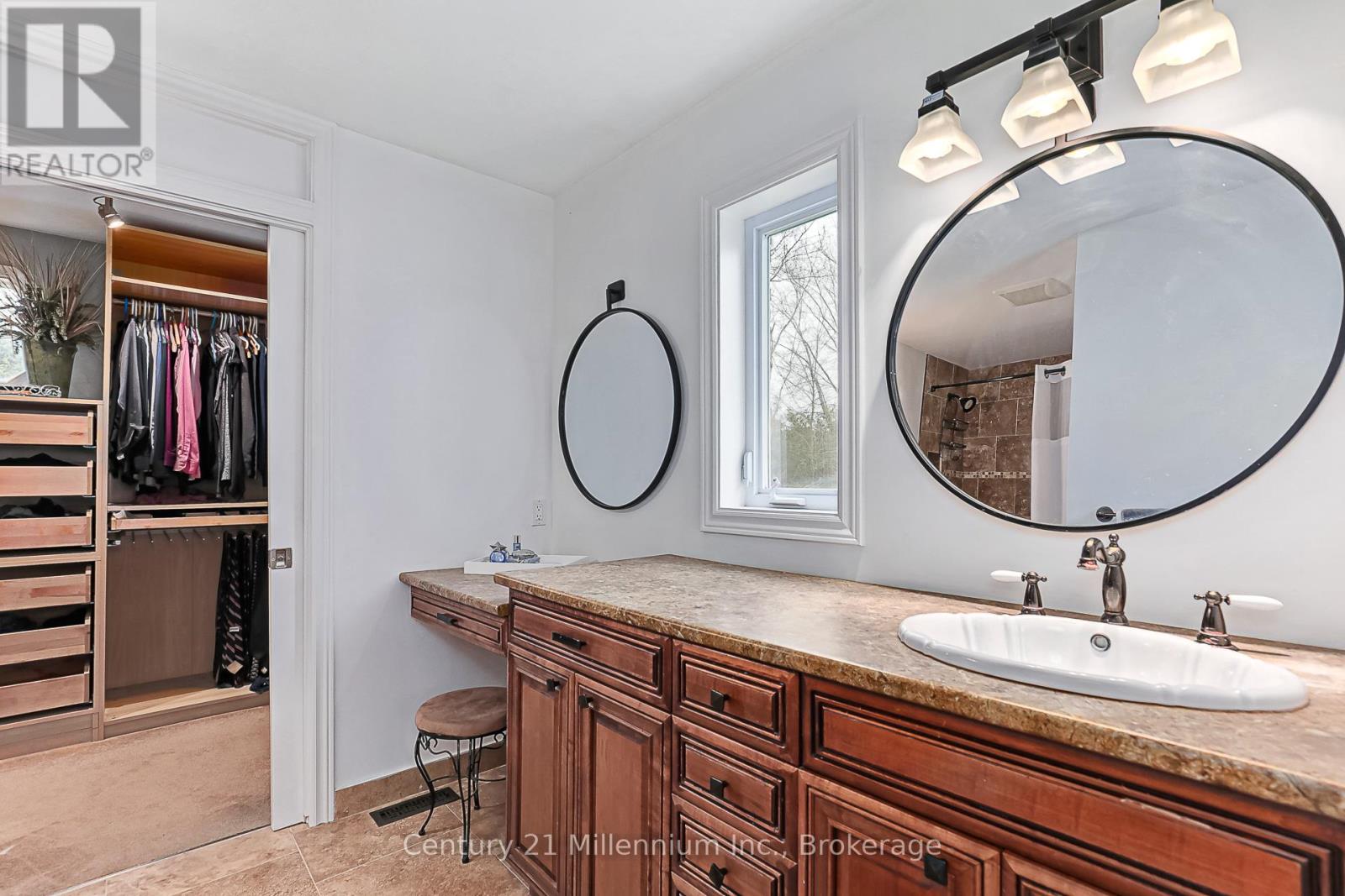 587285 9th Sideroad, Blue Mountains, Ontario  N0H 1J0 - Photo 19 - X12143689