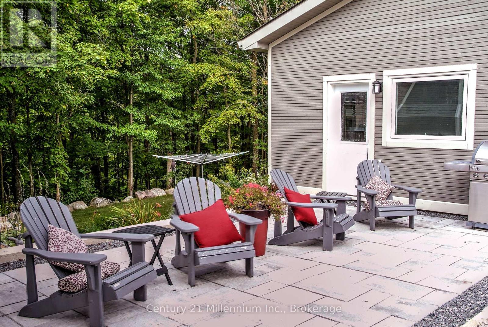 587285 9th Sideroad, Blue Mountains, Ontario  N0H 1J0 - Photo 36 - X12143689