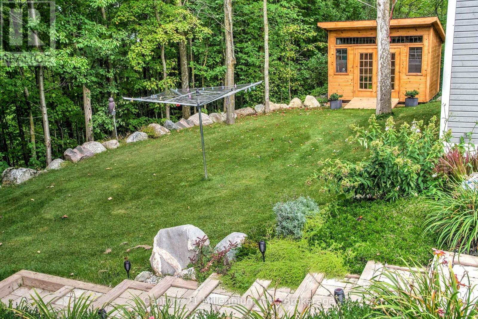 587285 9th Sideroad, Blue Mountains, Ontario  N0H 1J0 - Photo 37 - X12143689