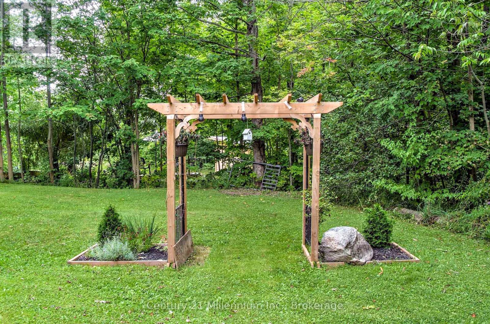 587285 9th Sideroad, Blue Mountains, Ontario  N0H 1J0 - Photo 45 - X12143689