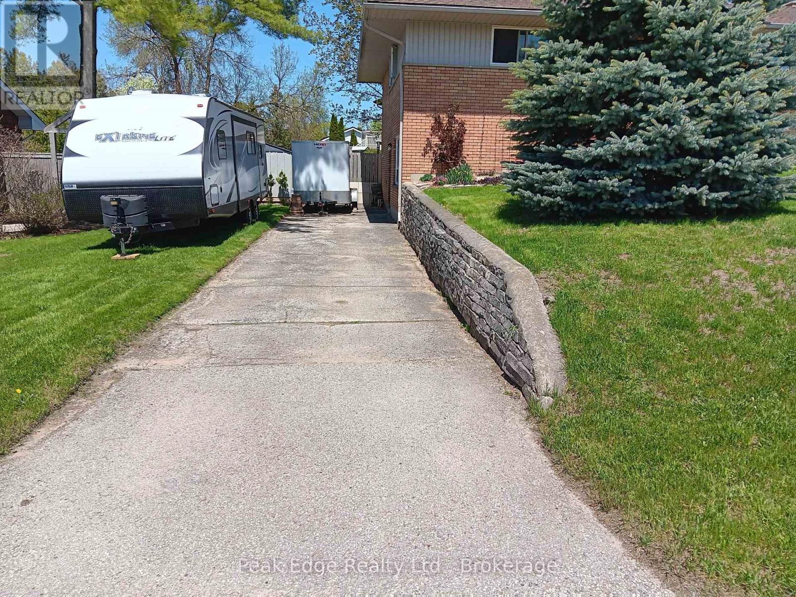 30 7 Th Street, Hanover, Ontario  N4N 1G2 - Photo 5 - X12144082