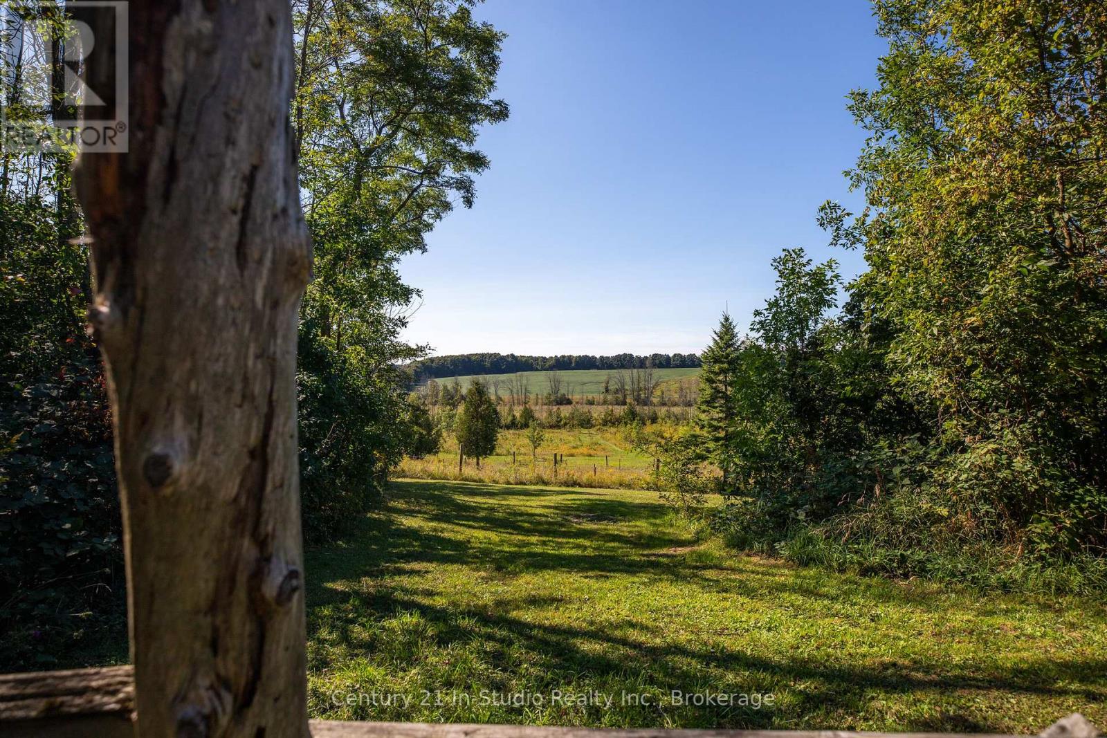 282 Elsinore Road, South Bruce Peninsula, Ontario  N0H 1A0 - Photo 14 - X12144486