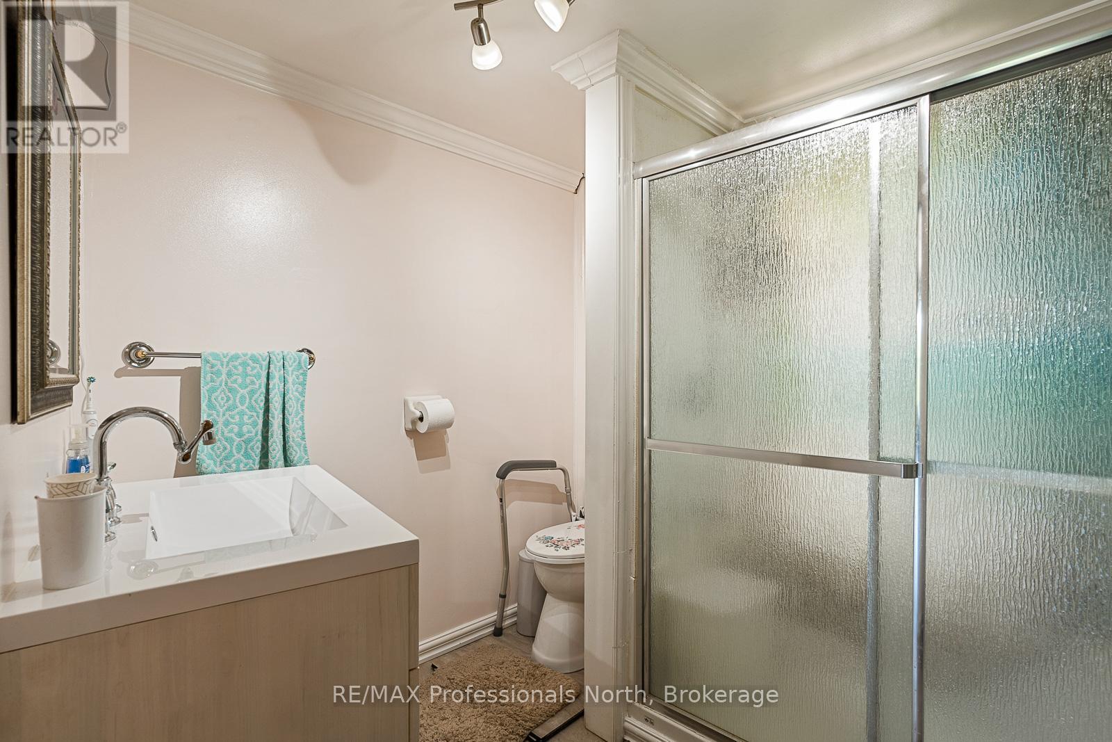 4945 Monck Road, Kawartha Lakes, Ontario  K0M 2A0 - Photo 21 - X12144993