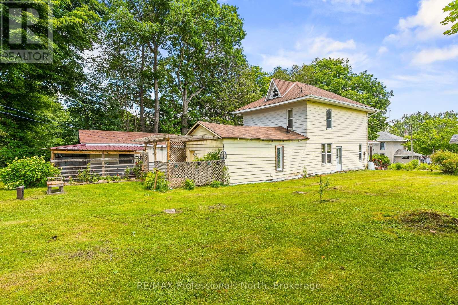 4945 Monck Road, Kawartha Lakes, Ontario  K0M 2A0 - Photo 3 - X12144993