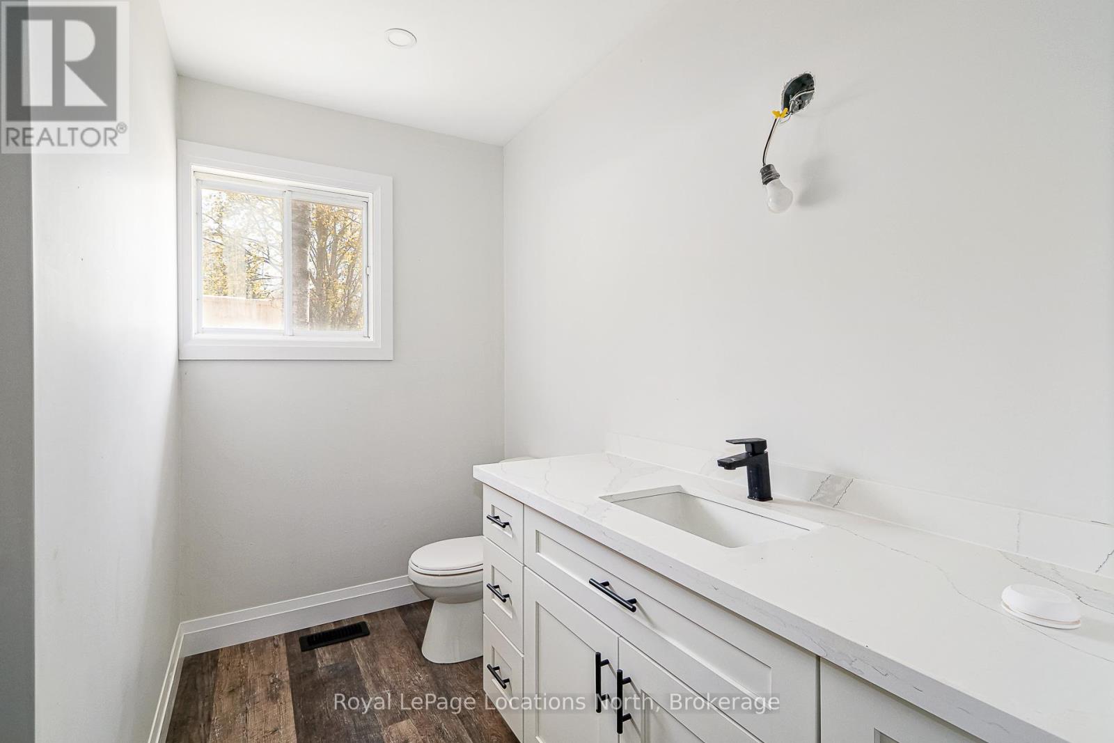 11 Lisbon Court, Wasaga Beach, Ontario  L9Z 1L2 - Photo 31 - S12145126