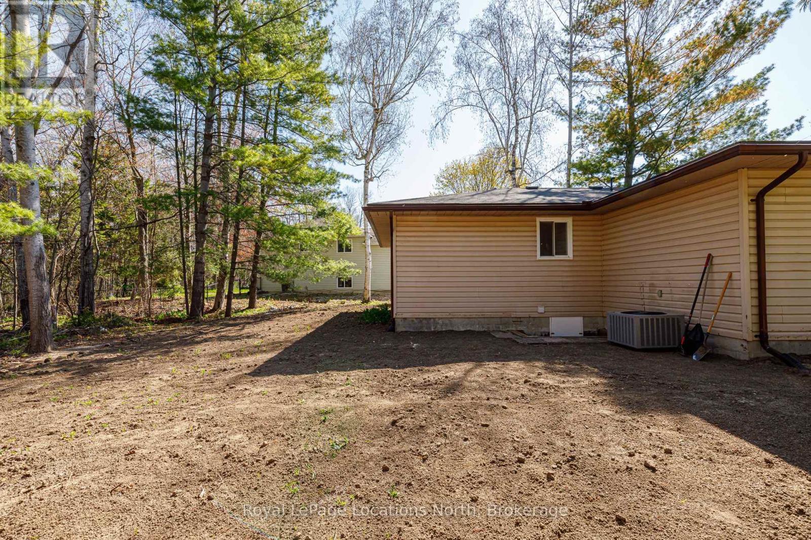 11 Lisbon Court, Wasaga Beach, Ontario  L9Z 1L2 - Photo 42 - S12145126