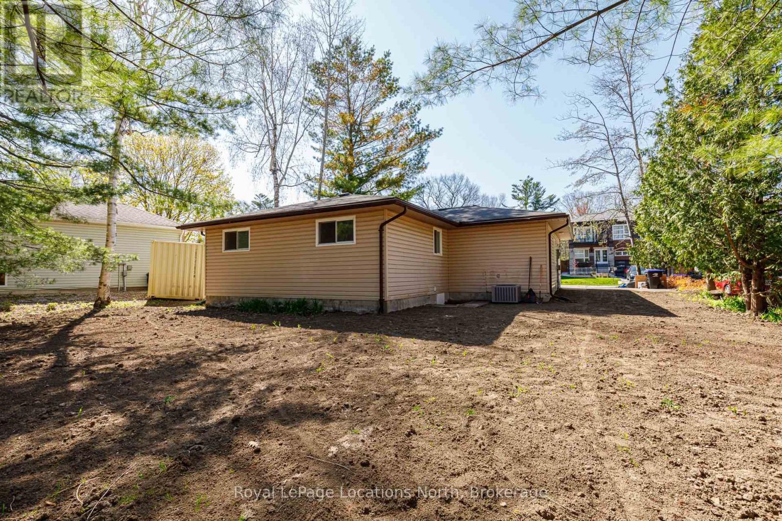 11 Lisbon Court, Wasaga Beach, Ontario  L9Z 1L2 - Photo 44 - S12145126