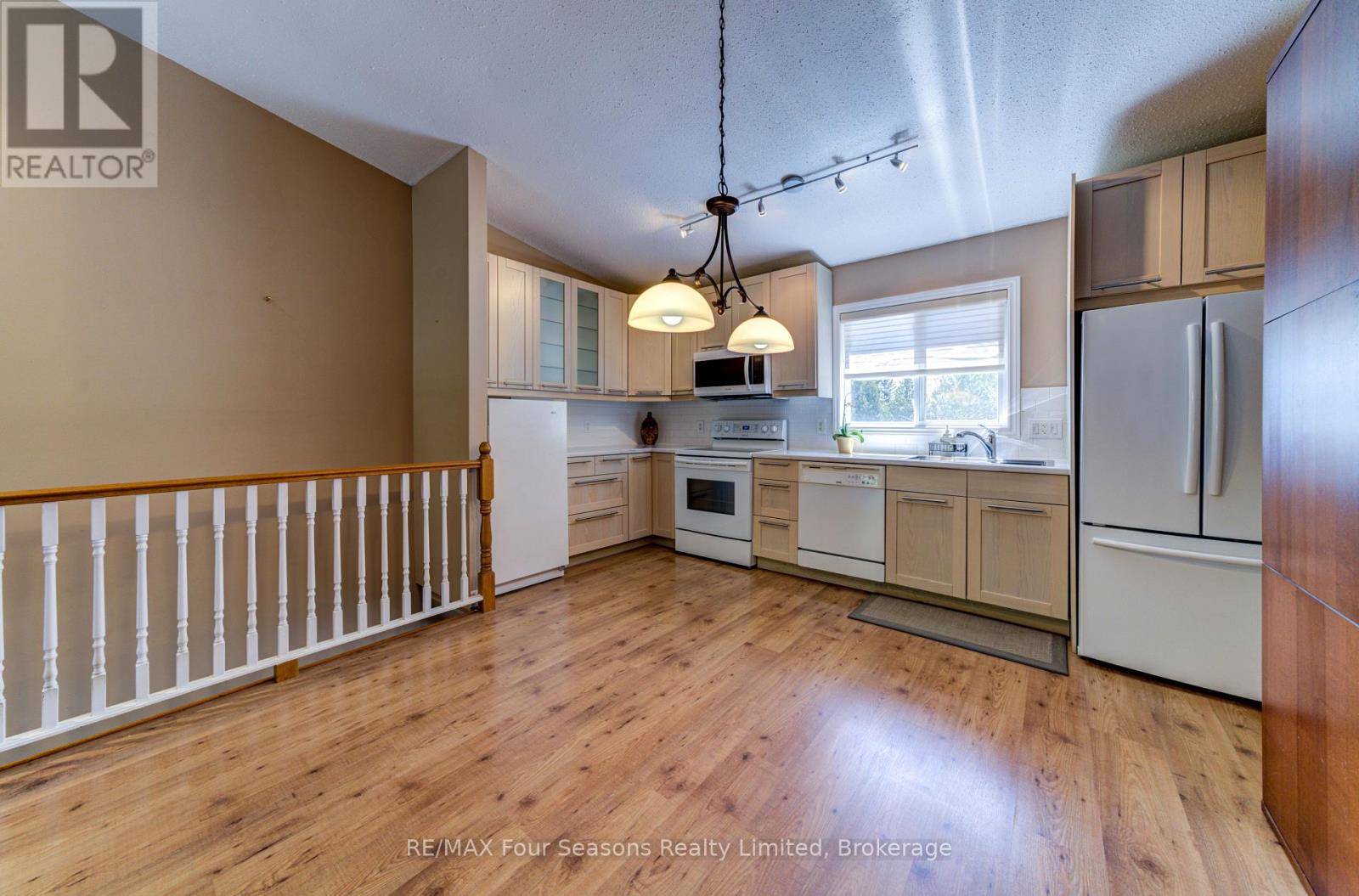 226 - 17 Harbour Street W, Collingwood, Ontario  L9Y 5B4 - Photo 15 - S12145511