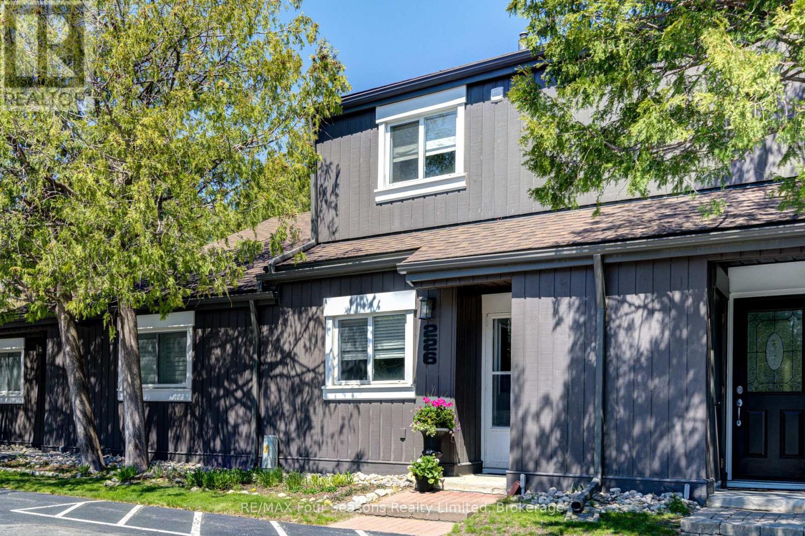 226 - 17 Harbour Street W, Collingwood, Ontario  L9Y 5B4 - Photo 2 - S12145511