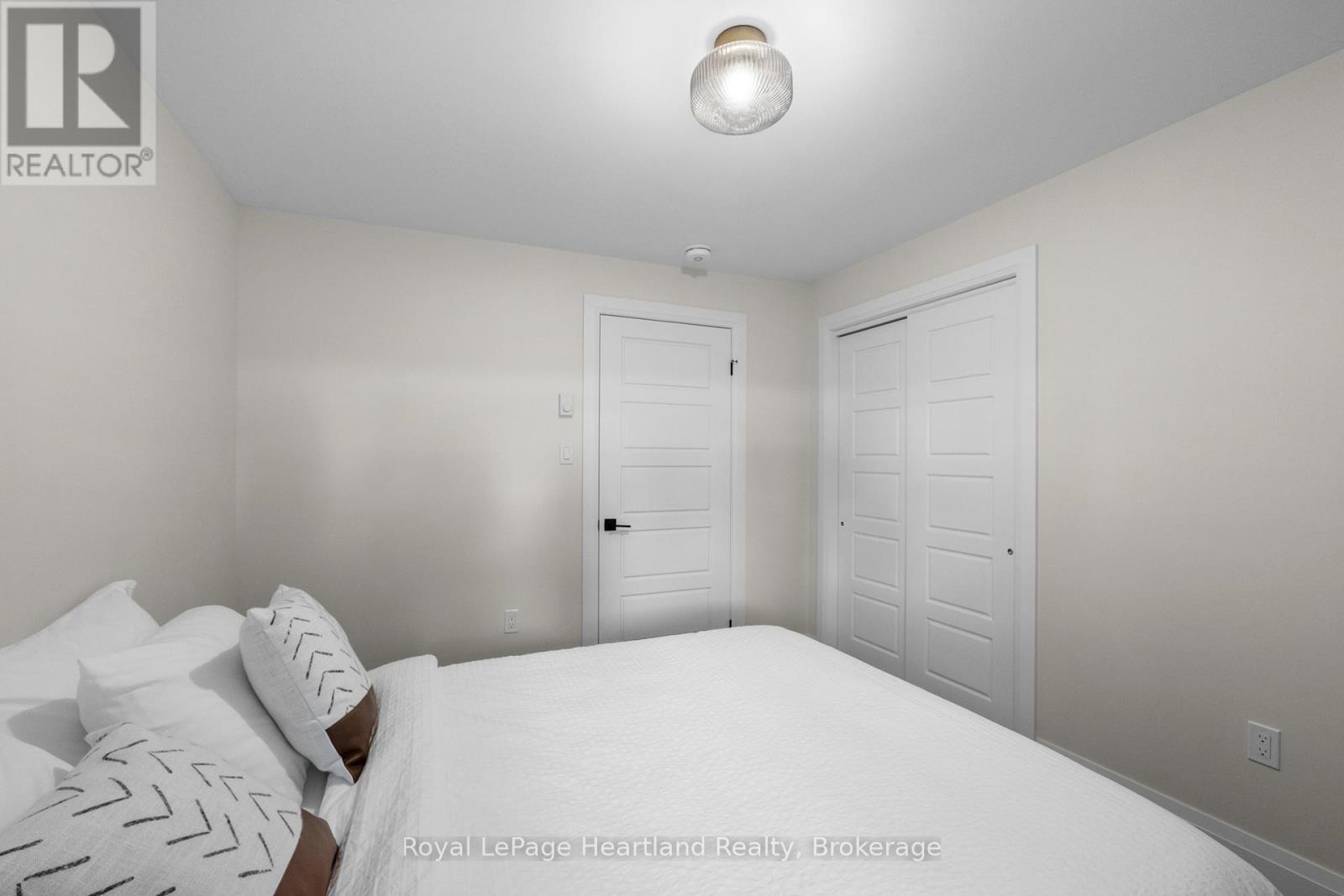 10 Jessie Street, Huron-Kinloss, Ontario  N0G 2R0 - Photo 25 - X12145613