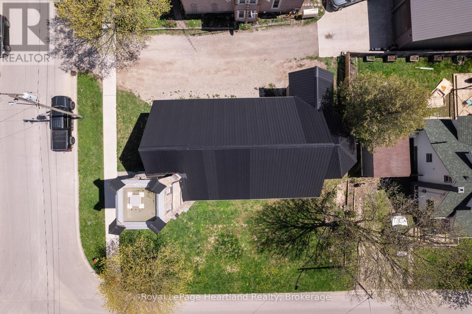10 Jessie Street, Huron-Kinloss, Ontario  N0G 2R0 - Photo 29 - X12145613