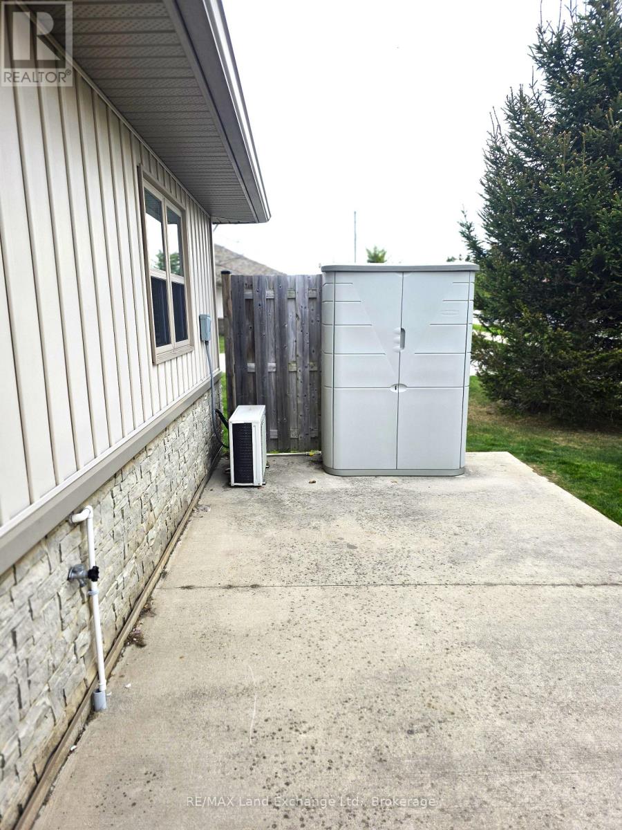 1 - 264 Saratoga Road, Kincardine, Ontario  N2Z 0C8 - Photo 11 - X12145673