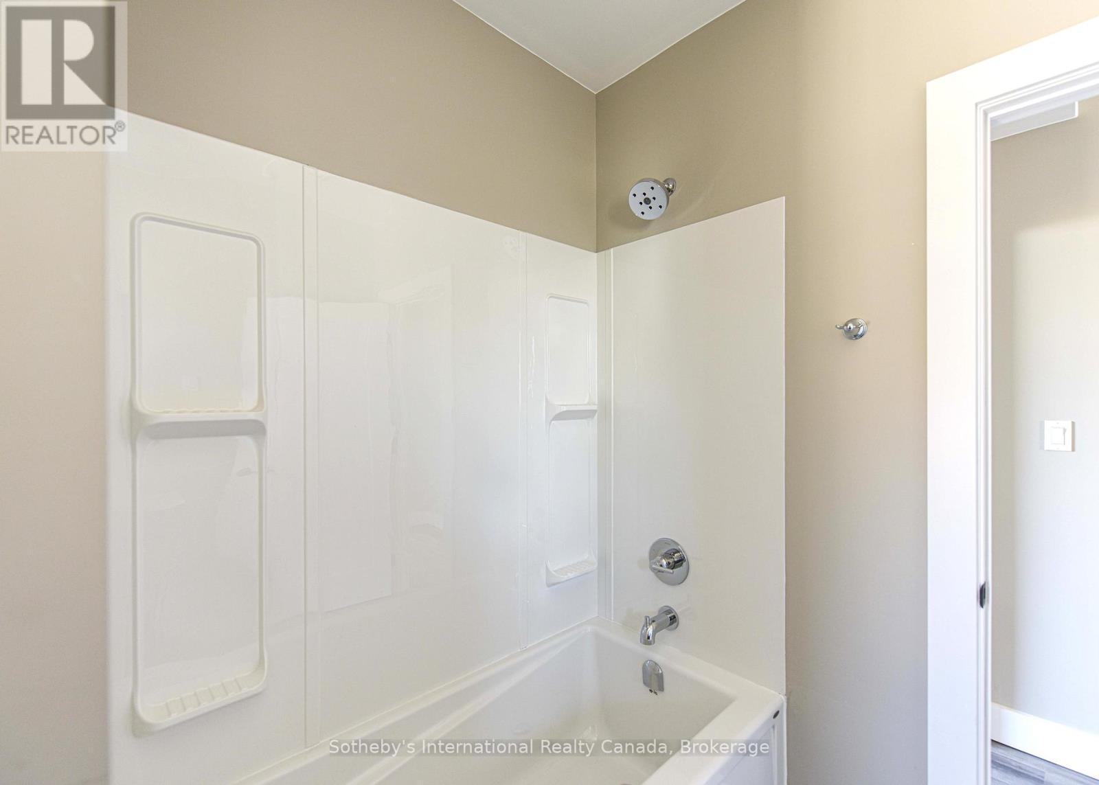 177 Parkview Avenue, Orillia, Ontario  L3V 4M4 - Photo 11 - S12145820