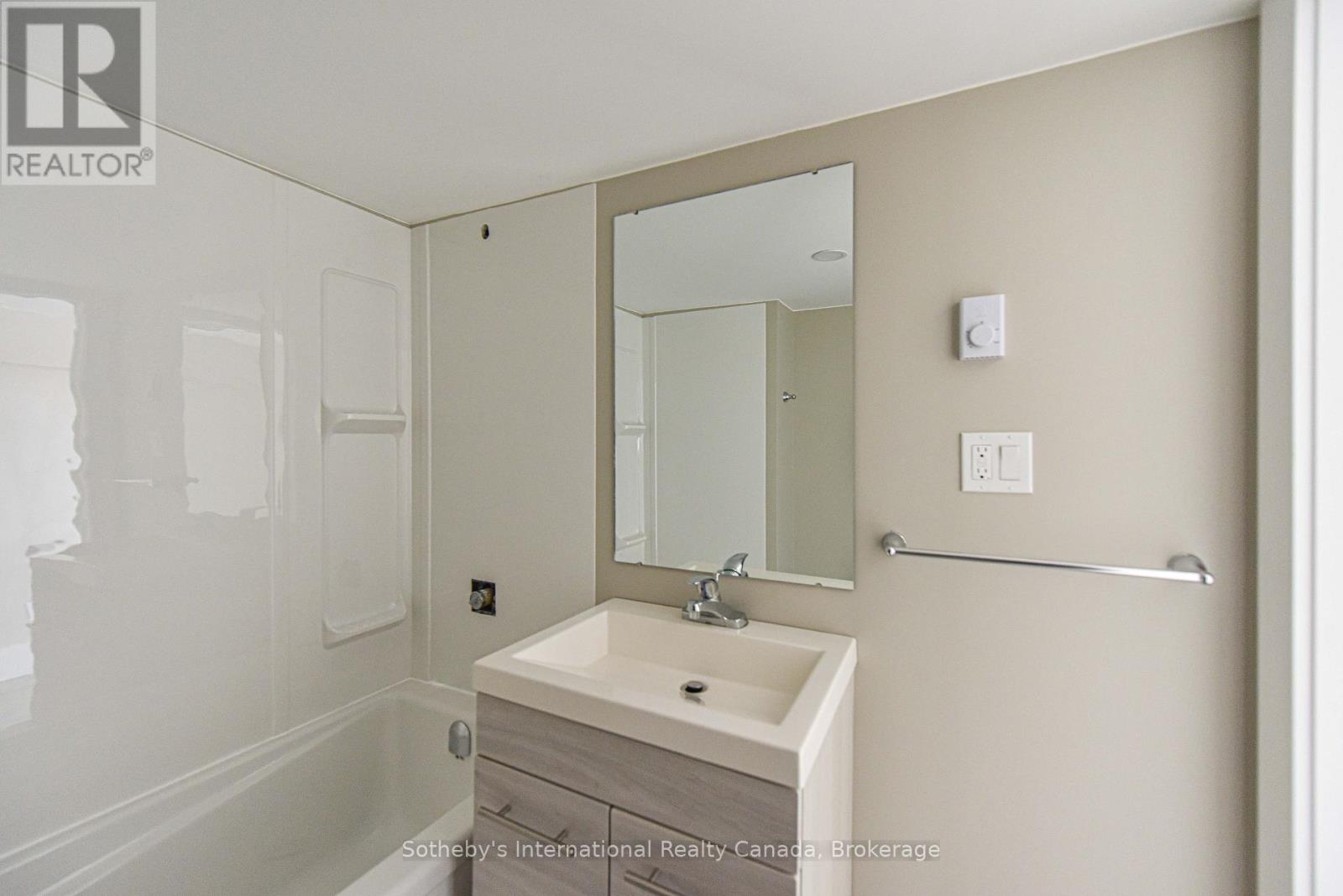 177 Parkview Avenue, Orillia, Ontario  L3V 4M4 - Photo 6 - S12145820