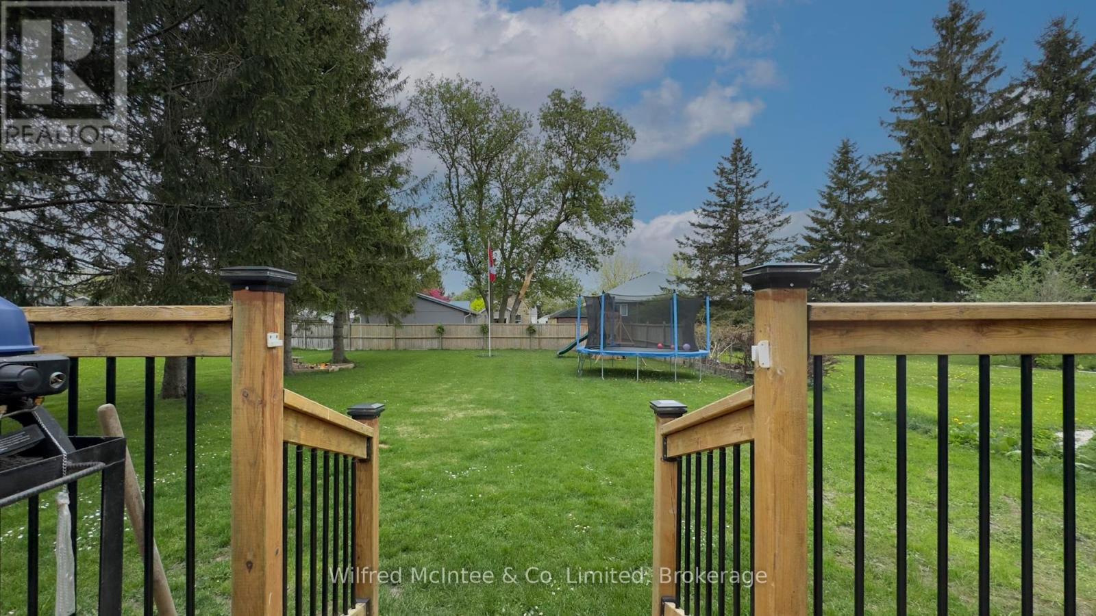 270 Albert Street, Huron East, Ontario  N0G 1H0 - Photo 28 - X12146170