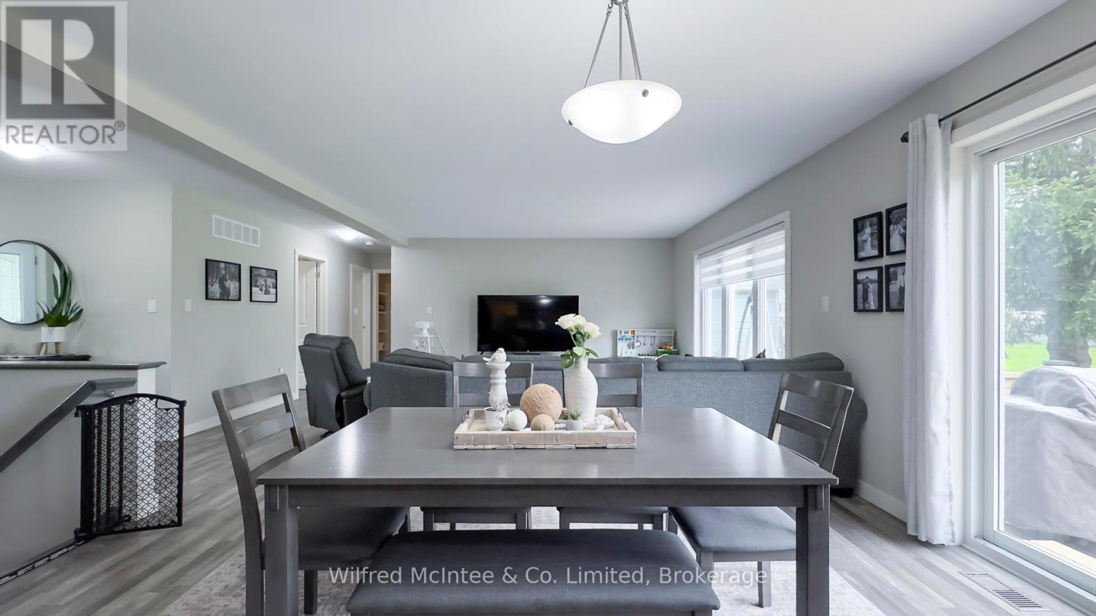 270 Albert Street, Huron East, Ontario  N0G 1H0 - Photo 9 - X12146170
