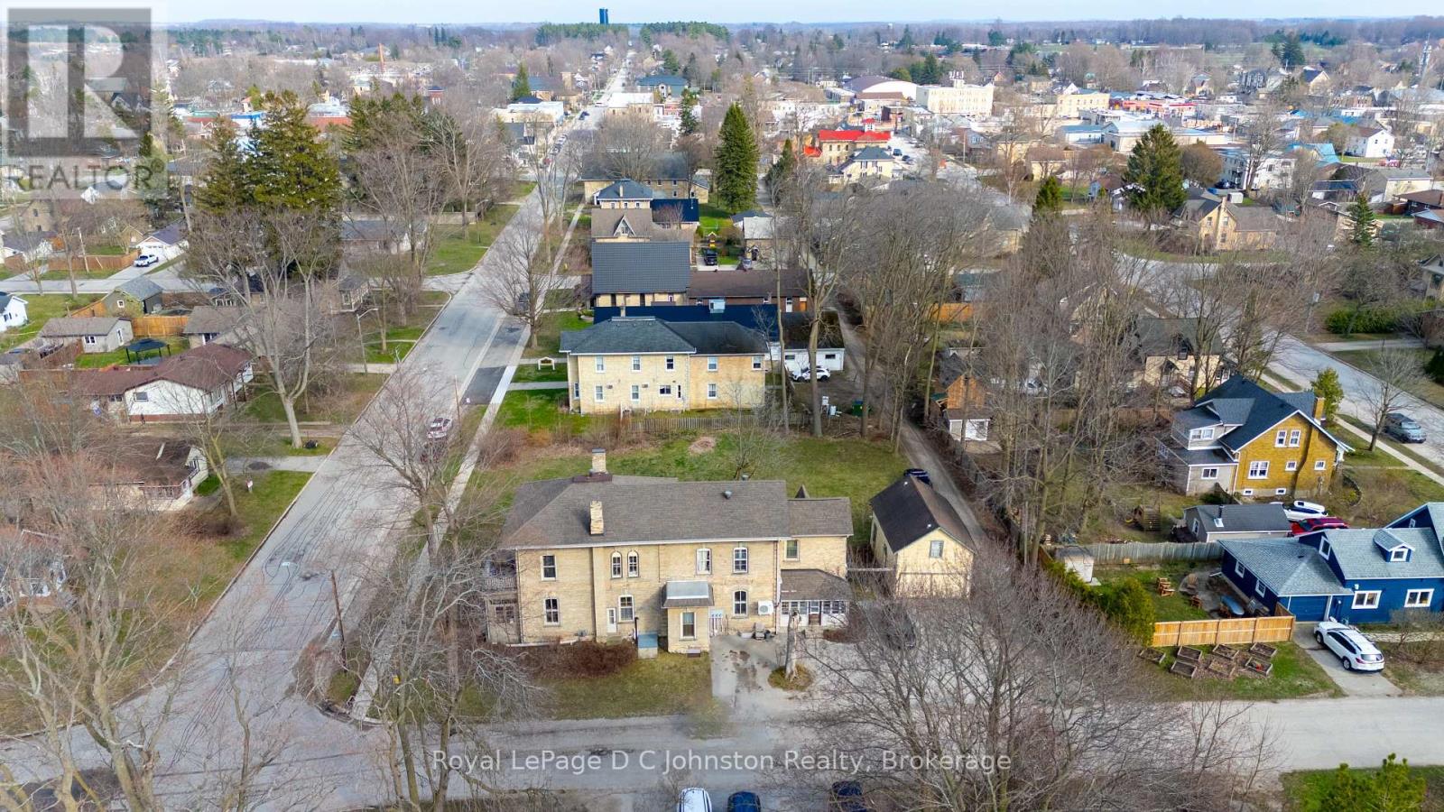 #1, #2, #3, #4 - 490 Mill Street, Saugeen Shores, Ontario  N0H 2C0 - Photo 5 - X12146433
