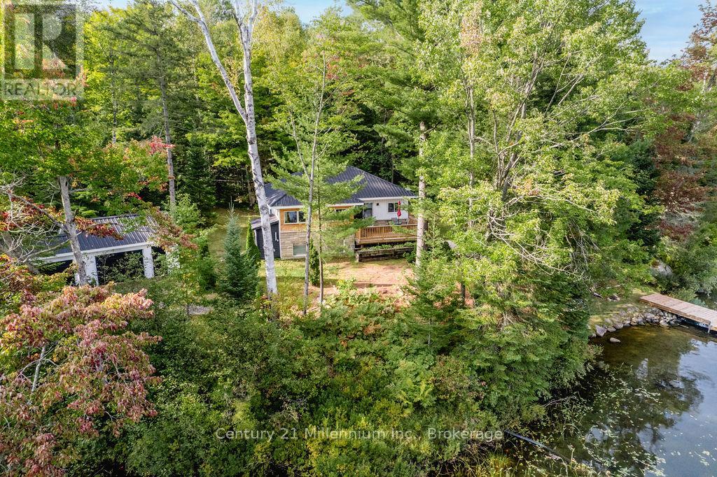 1046 Pine Lake Shores Private, Bracebridge, Ontario  P0B 1A0 - Photo 1 - X12147743