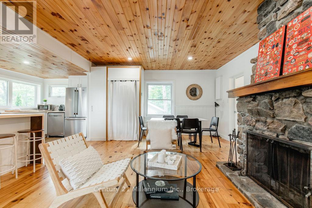 1046 Pine Lake Shores Private, Bracebridge, Ontario  P0B 1A0 - Photo 15 - X12147743