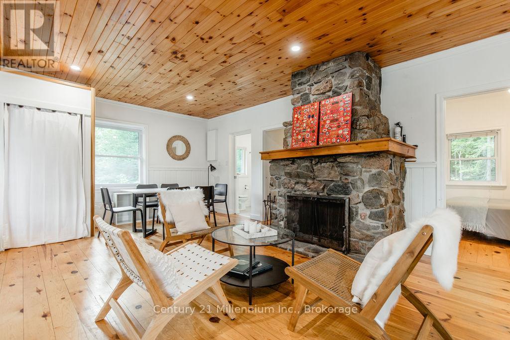 1046 Pine Lake Shores Private, Bracebridge, Ontario  P0B 1A0 - Photo 16 - X12147743