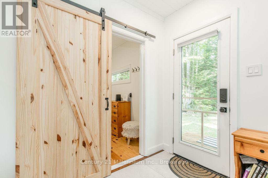1046 Pine Lake Shores Private, Bracebridge, Ontario  P0B 1A0 - Photo 8 - X12147743