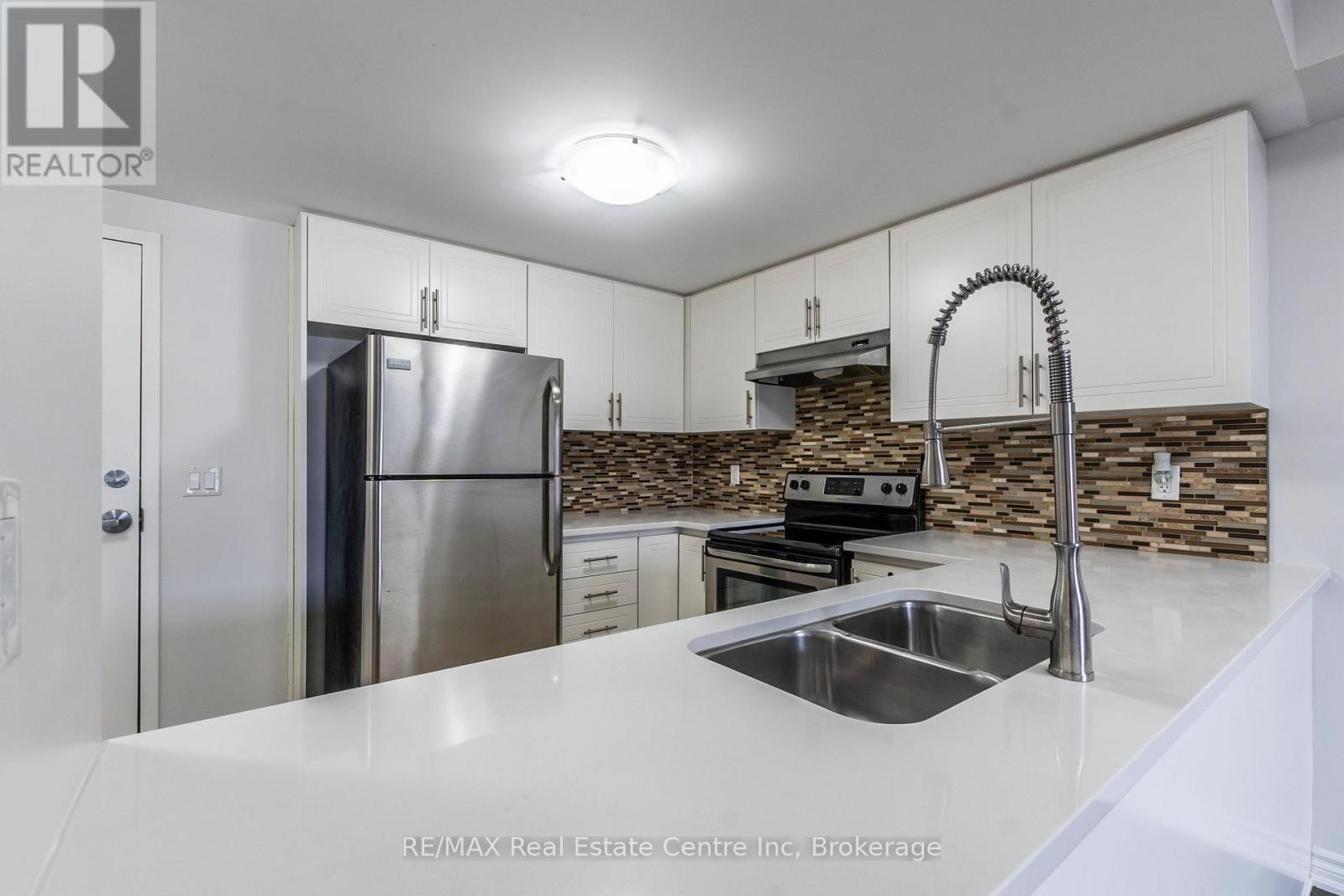 113 - 103 Westminster Crescent, Centre Wellington, Ontario  N1M 0C6 - Photo 2 - X12148150
