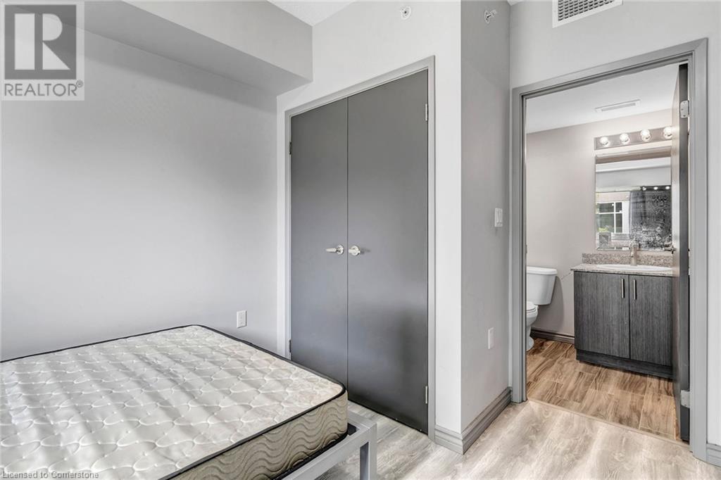 275 Larch Street Unit# B02 In Building G, Waterloo, Ontario  N2L 3R2 - Photo 11 - 40728829