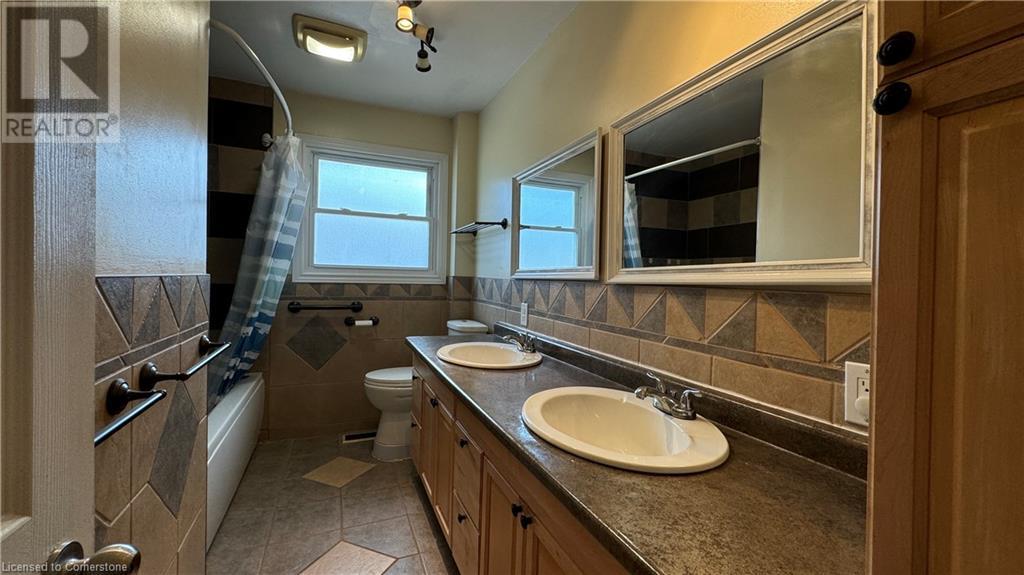 406 Erb Street W Unit# 1, Waterloo, Ontario  N2L 1W8 - Photo 12 - 40728699