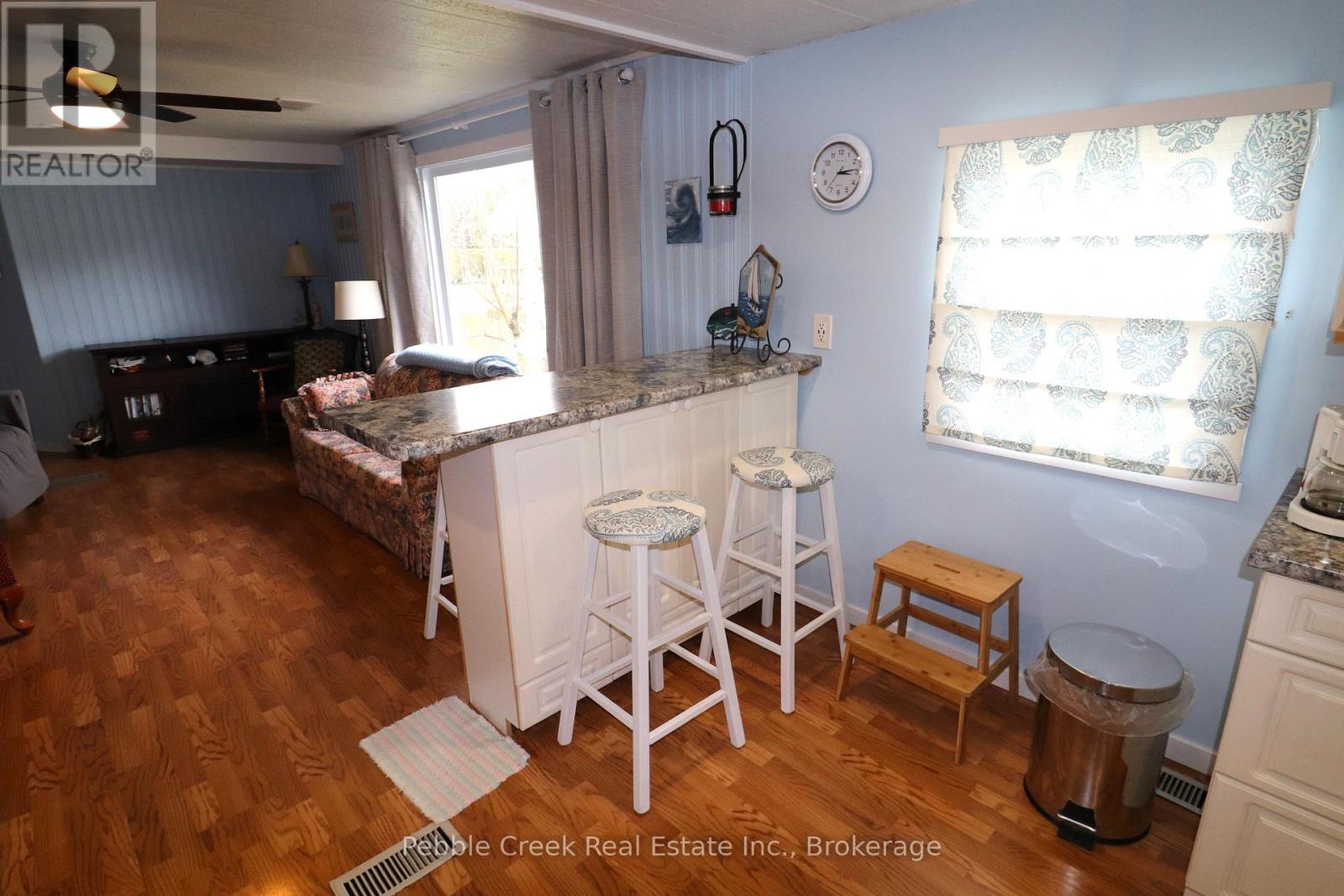 6 Turnbull's Grove Road S, Bluewater, Ontario  N0M 1N0 - Photo 10 - X12148878