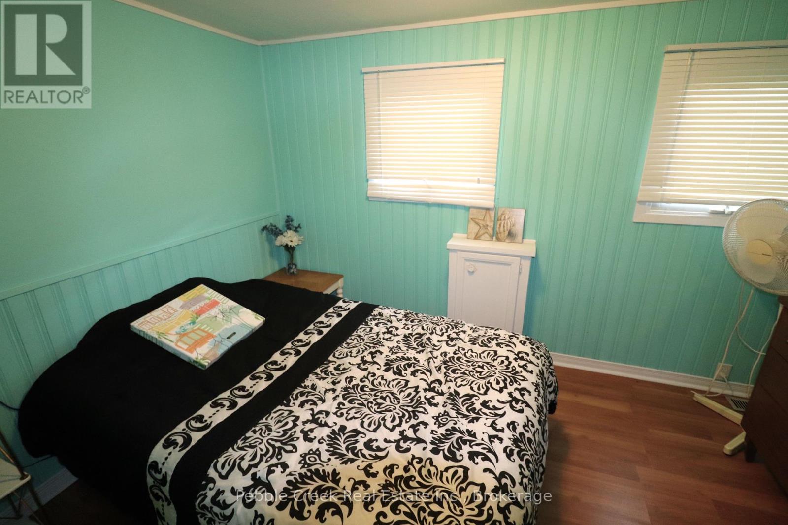 6 Turnbull's Grove Road S, Bluewater, Ontario  N0M 1N0 - Photo 15 - X12148878